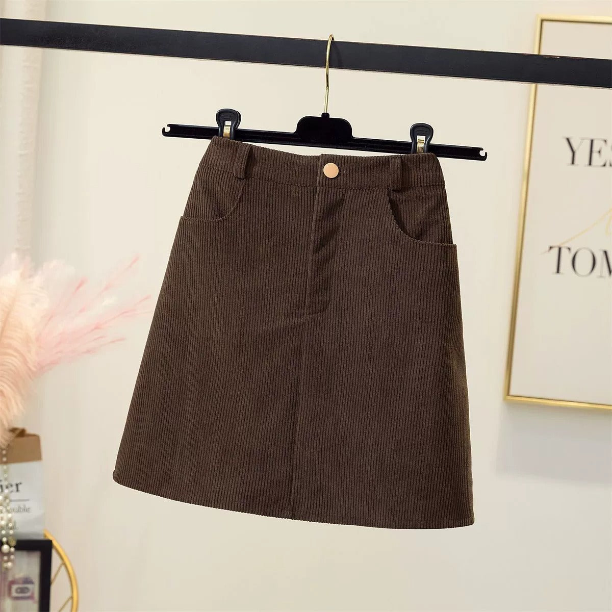 Black Corduroy Skirt Plus Size Fat mm Autumn and Winter Hip-Hugging Women's A-Line Skirt Slimming Look Versatile One-Step Skirt Short Skirt