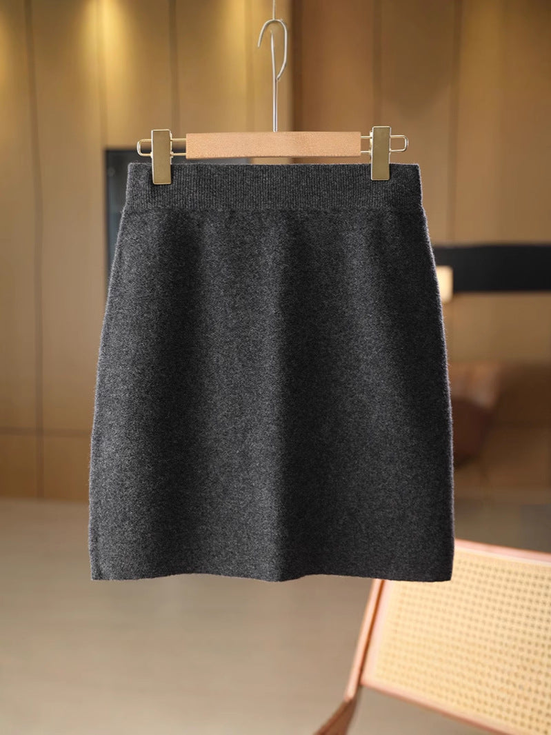 Autumn and Winter Women's Hip-Hugging Mini Skirt, Pure Wool Knitted Skirt, Elegant Outerwear Cashmere Short Skirt, Woolen Skirt