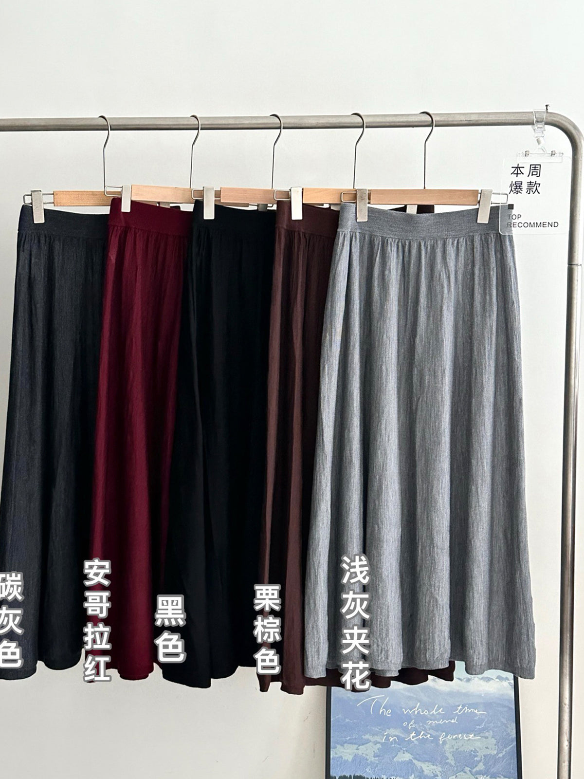 Elegant Imitation 100% Pure Wool Dress for Women, Summer 2025 New Style, Petite Waist-Cinching Slimming Long Dress